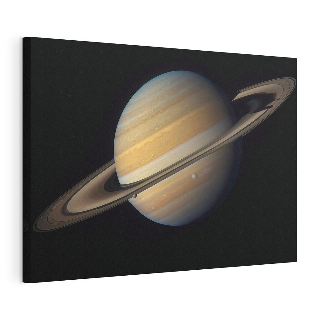 Saturn na pozadí vesmíru: napnuté plátno a obtočený okraj