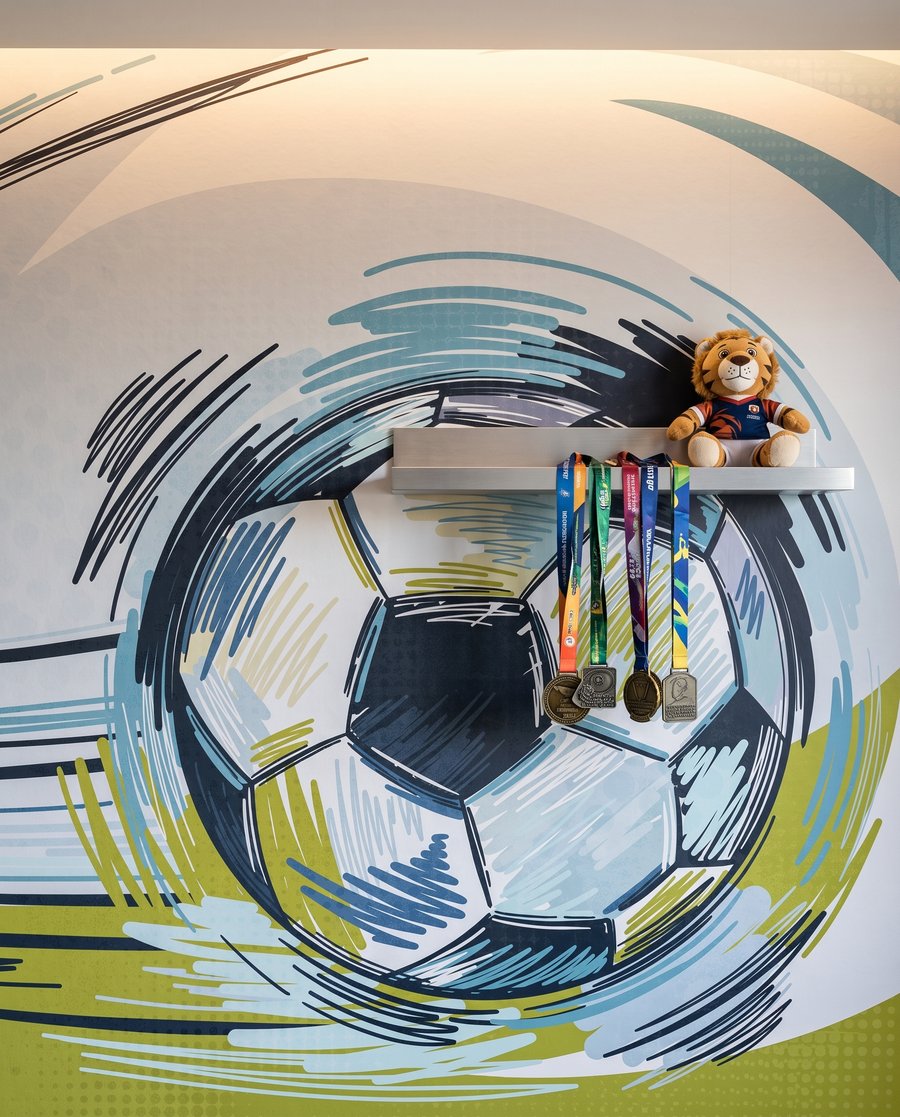 Futbal v oblúku — detail