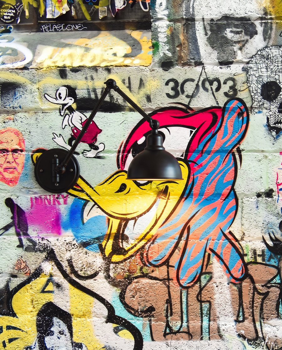 Koláž z pouličných tvárí — detail