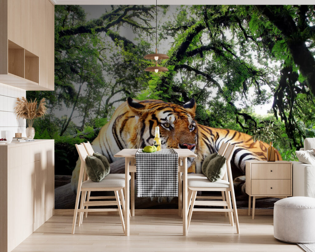 Tiger odpočíva pod konármi — interiér 1