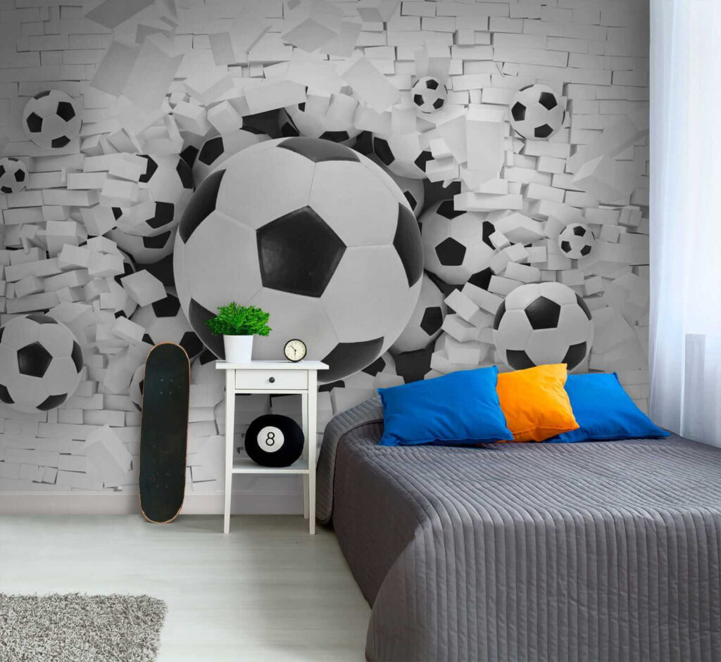 Futbalové lopty prerážajú múr — interiér 2