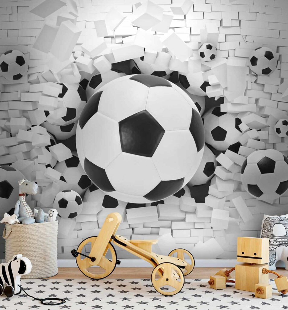 Futbalové lopty prerážajú múr — interiér 3
