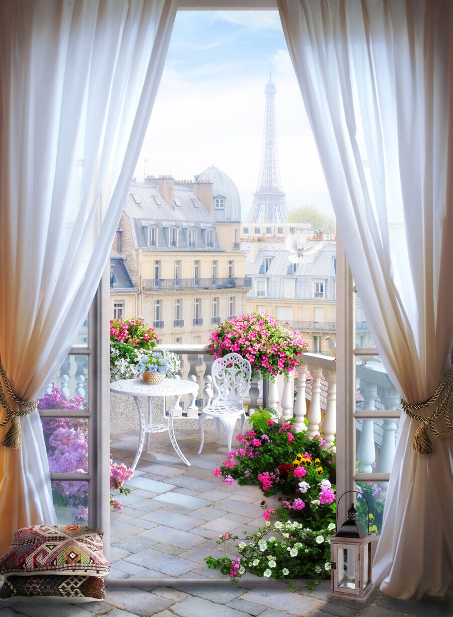 Paríž za bielymi záclonami — celý dizajn