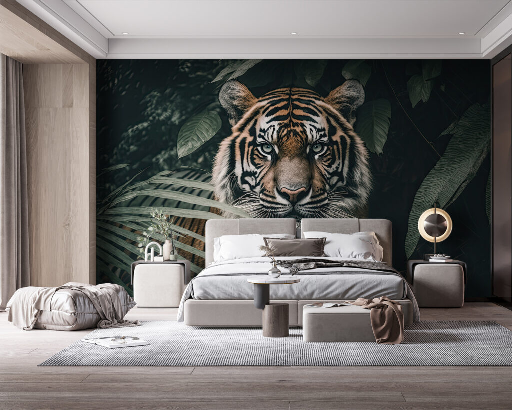 Tiger medzi tmavými listami — interiér 1