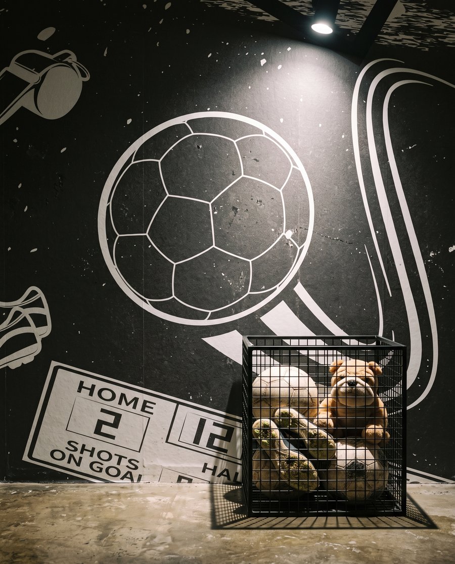 Futbalová koláž — interiér 9